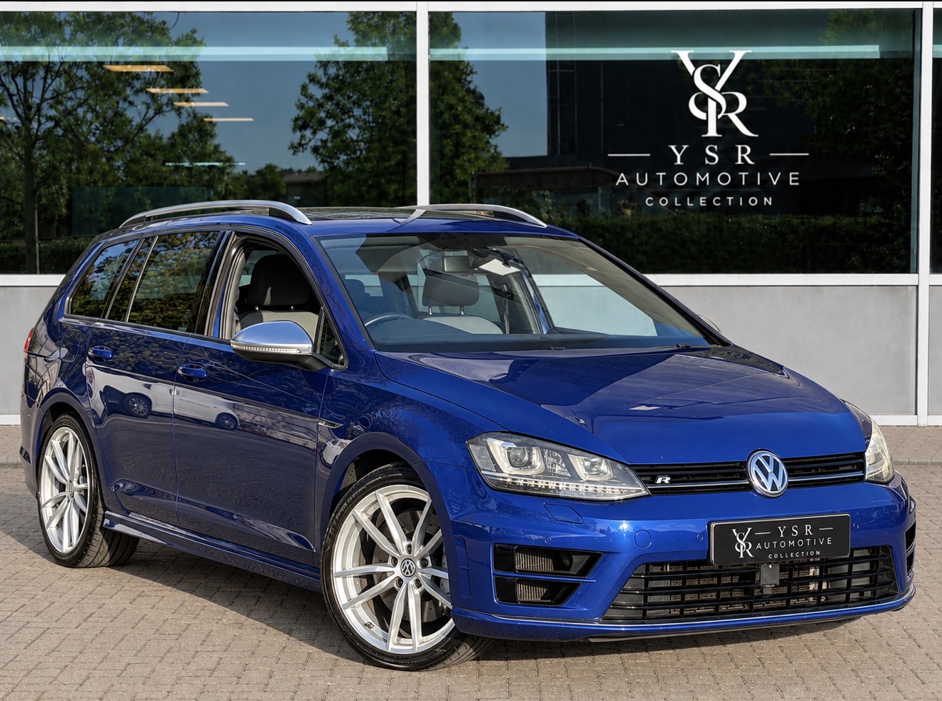 2016 (16 reg) Blue Volkswagen Golf R for sale at YSR Automotive